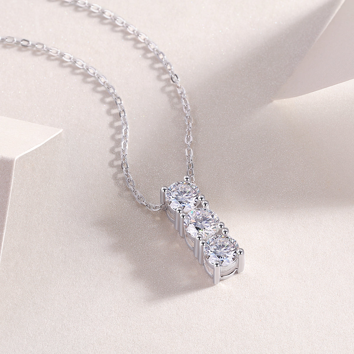 Round — Signature Sterling Silver Pendant Necklace (0.5 Carat, Luxury Moissanite)
