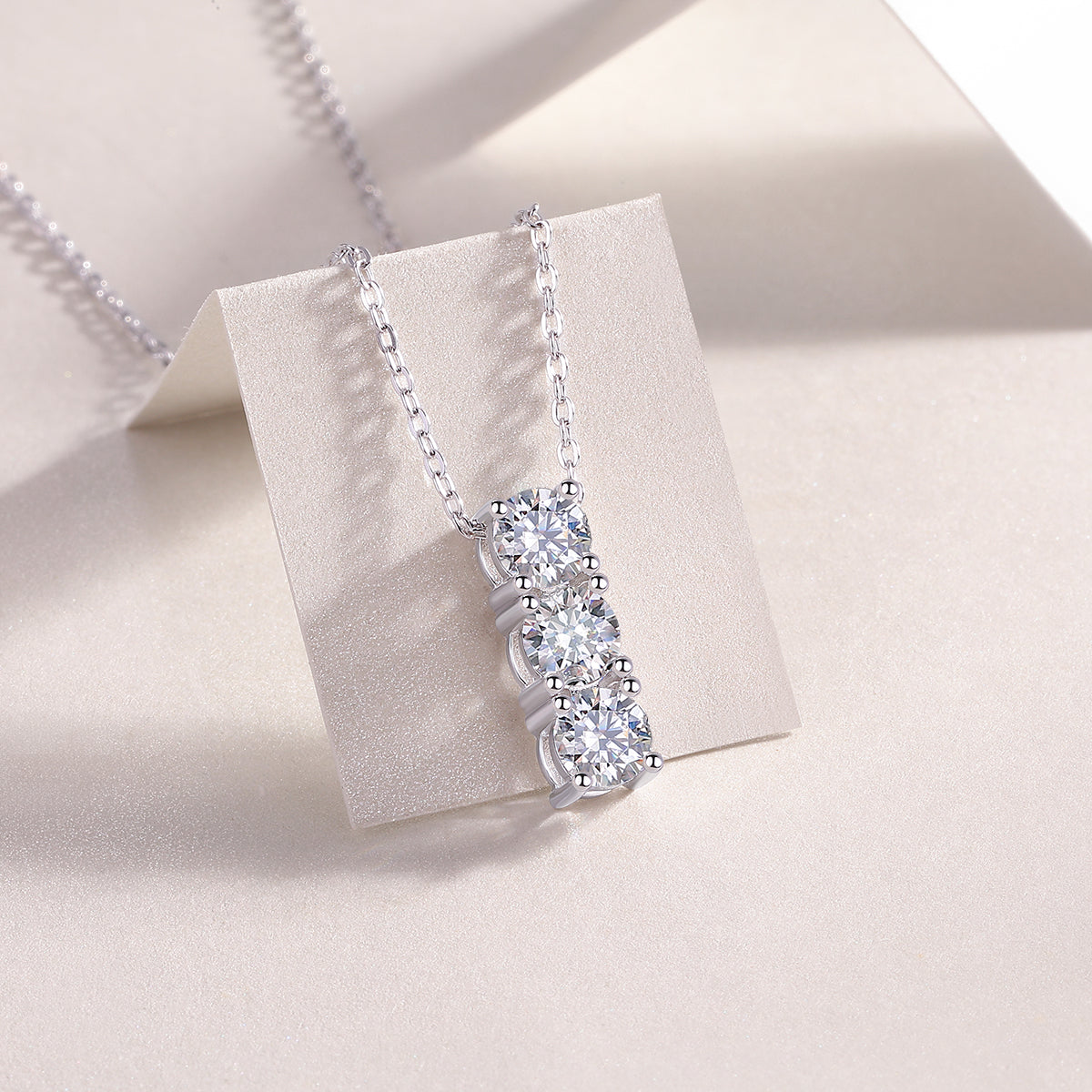 Round — Signature Sterling Silver Pendant Necklace (0.5 Carat, Luxury Moissanite)