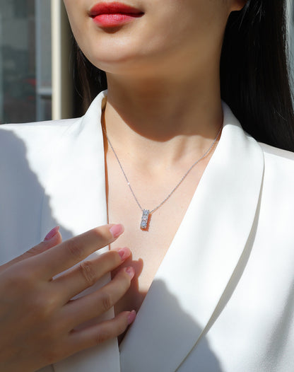 Round — Signature Sterling Silver Pendant Necklace (0.5 Carat, Luxury Moissanite)